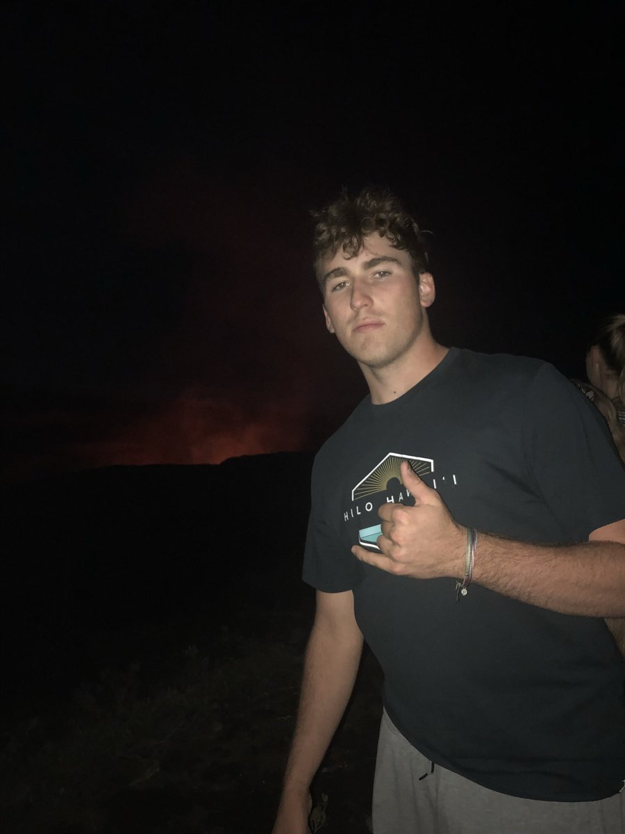 BradenLowe75's tweet photo. I’m excited to announce my commitment to further my academic and baseball career at the University of Hawaii at Hilo. I’d like to thank God, and all of my coaches, family and friends who helped me along the way! #vulcanpride #letsgohilo 🤙🏼🌋 https://t.co/uzyQHFpVms