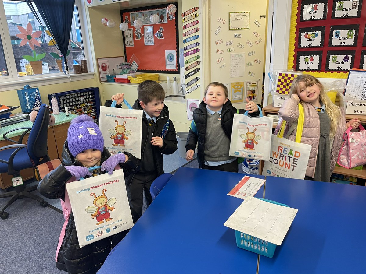StMarysSeafar's tweet photo. P1/2 were delighted to look through their activities and take home their @ReadWriteCount bags today 😊📚 #FunLearningAtHome https://t.co/EWGB6nlvVN