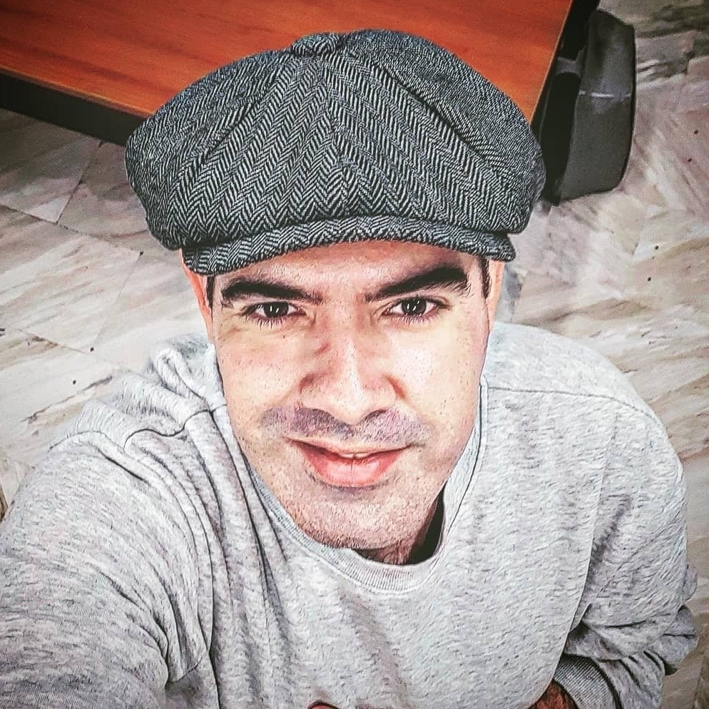 akritiko's tweet photo. It don't mean a thing...
#backtoflatcap #lindylove https://t.co/9nSJ61TkwK https://t.co/w2Kl7HhqY8