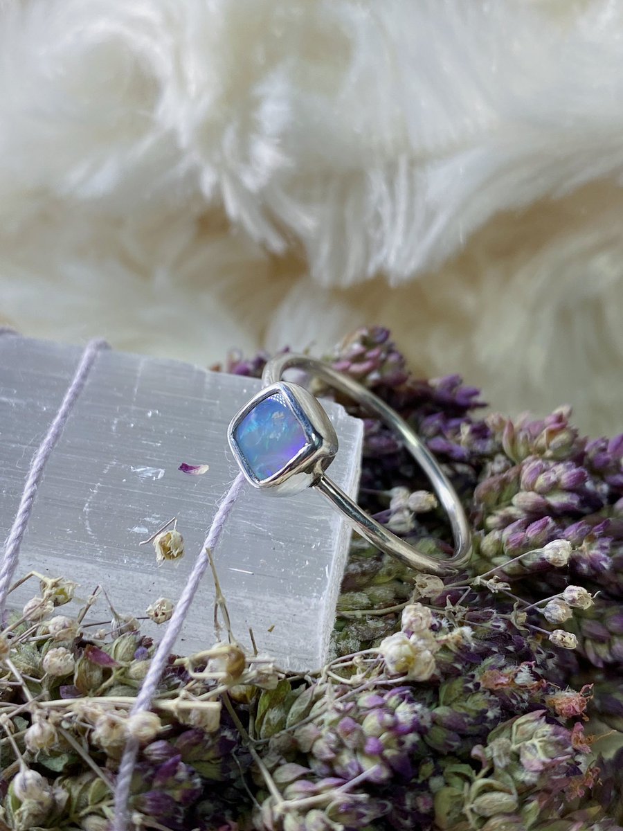 crystalskid's tweet photo. Australian Opal Sterling Silver Ring🕊 https://t.co/wktenaxh5D