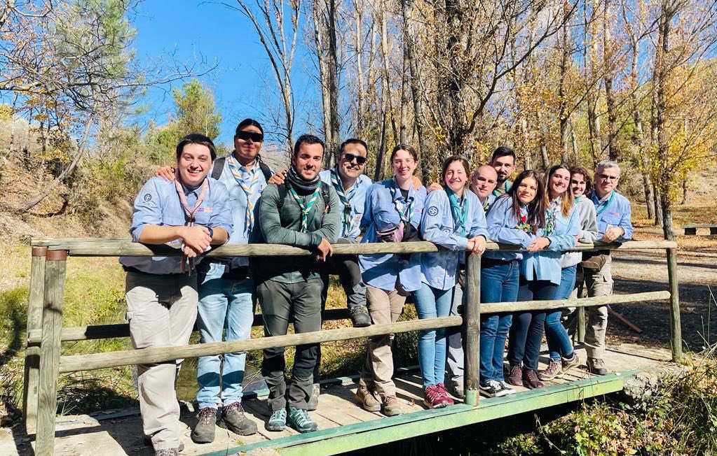GSCSantaAna's tweet photo. Volviendo a lo que nos gusta ⚜️Allá vamos #scout #mscscouts #rondasolar #servir #campamento https://t.co/yPZncfW1jw
