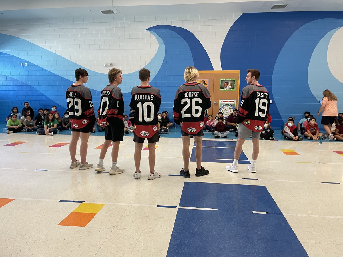 iceraysnahl's tweet photo. Smiles and high fives were all around at Dr. J.A. Garcia Elementary while playing flag tag with 3rd and 4th graders.  Check it out!

#BringTheSting https://t.co/ixL8HOVTJw
