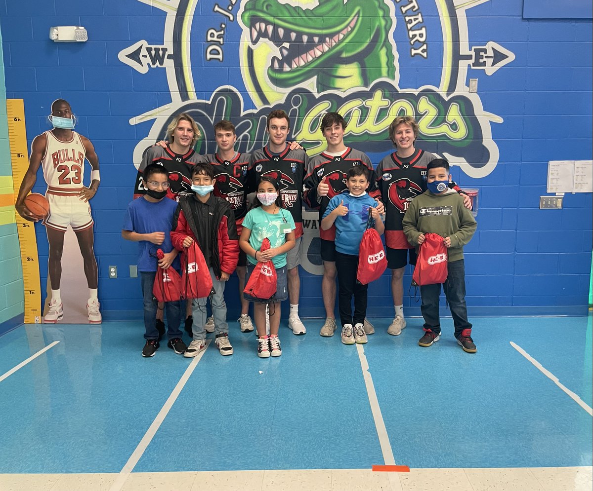 iceraysnahl's tweet photo. Smiles and high fives were all around at Dr. J.A. Garcia Elementary while playing flag tag with 3rd and 4th graders.  Check it out!

#BringTheSting https://t.co/ixL8HOVTJw