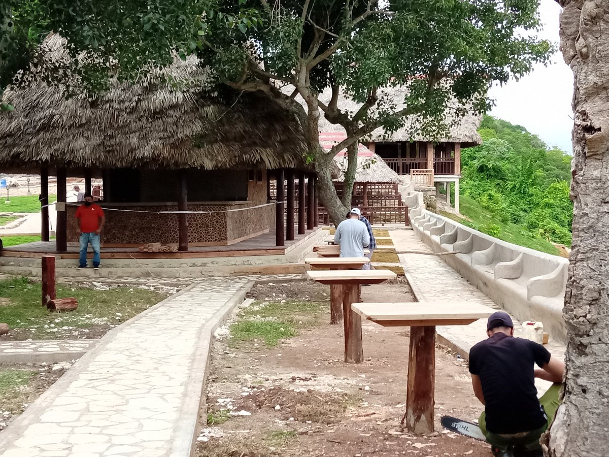ManuelRprado64's tweet photo. Seguimos avanzando en aumentar el servicio al pueblo con la ampliación del Complejo Monserrate. Somos servidores públicos.#MatancerosEn Victoria https://t.co/NrOlREVZQL