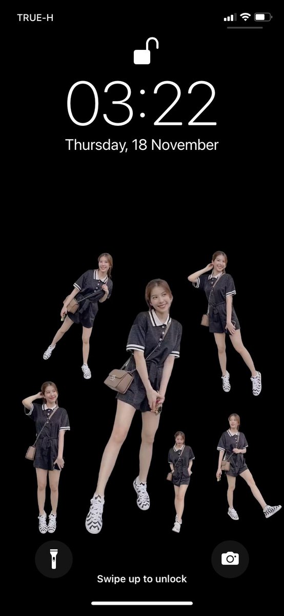 Kero3171's tweet photo. ล็อคหน้าจอนุ้งมินมิน🐰🤍 เอาแบบภาพหมู่ไปเลย นั่ลล้ากก 🤪😂 #MinminLockScreen #MinminBNK48 https://t.co/Tk4U9hNQSQ