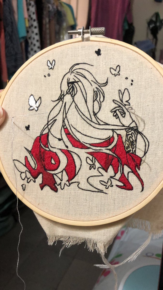 natstitchess's tweet photo. Working hard on this lovely comission! #hob #HuaCheng #sanlang #HeavenOfficialsBlessing #embroidery #comission #handmade #fyp https://t.co/6k8R5klf4R