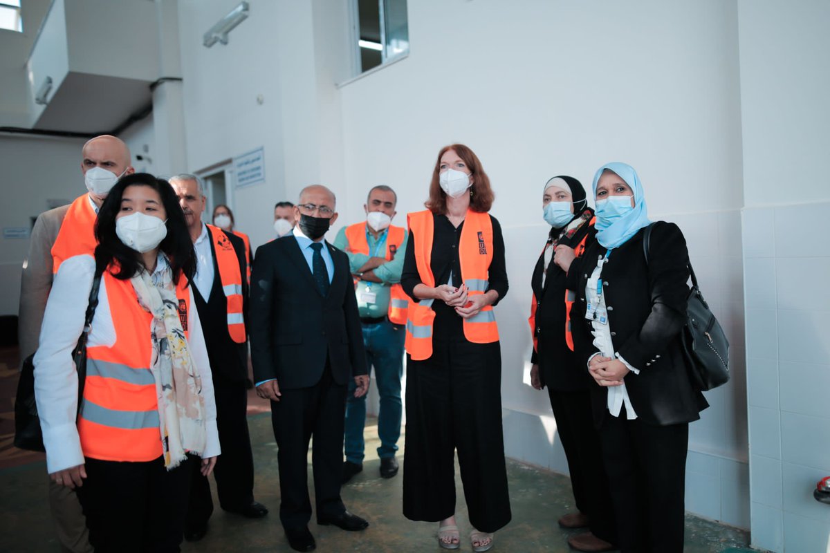 UNDPPalestinian's tweet photo. Deputy Regional Dir. @SarahMPoole visits medical waste treatment building in #Gaza where 1.5 tons of medical waste is treated ♻️ from 14 main hospitals and clinics 🏨. 🙏🏼  🇳🇴 for being a #PartnerAtCore https://t.co/E7oP2wTGJE