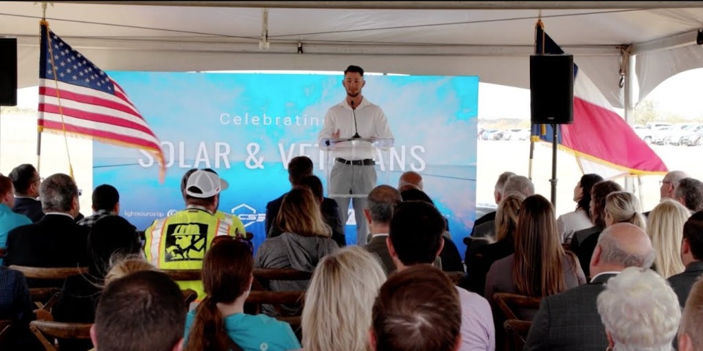 McCarthyBuild's tweet image. It’s National Apprenticeship Week! Watch this heartfelt video to hear what the @ACS_TXUSA #ConstructionApprenticeship program on our @Lightsourcebp Elm Branch solar project meant to one U.S. Army Veteran when transitioning to civilian life. ow.ly/7B8a50GQfY4 #NAW2021