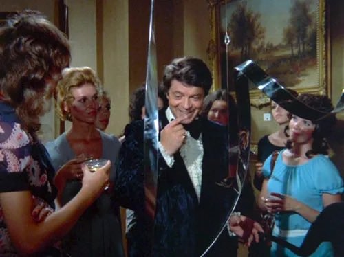 Lieutenant Columbo tweet media