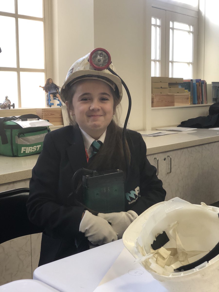 englishatma's tweet photo. Well done to our group of year 7s, who visited Barnsley today to learn all about the history of the town. (Very apt seeing as Kes is set there!) The students were excellent and did Maltby proud! #keydrivercommunity @MaltbyAcademy Thanks for having us @BarnsleyMuseums! https://t.co/YLjHujCSoK