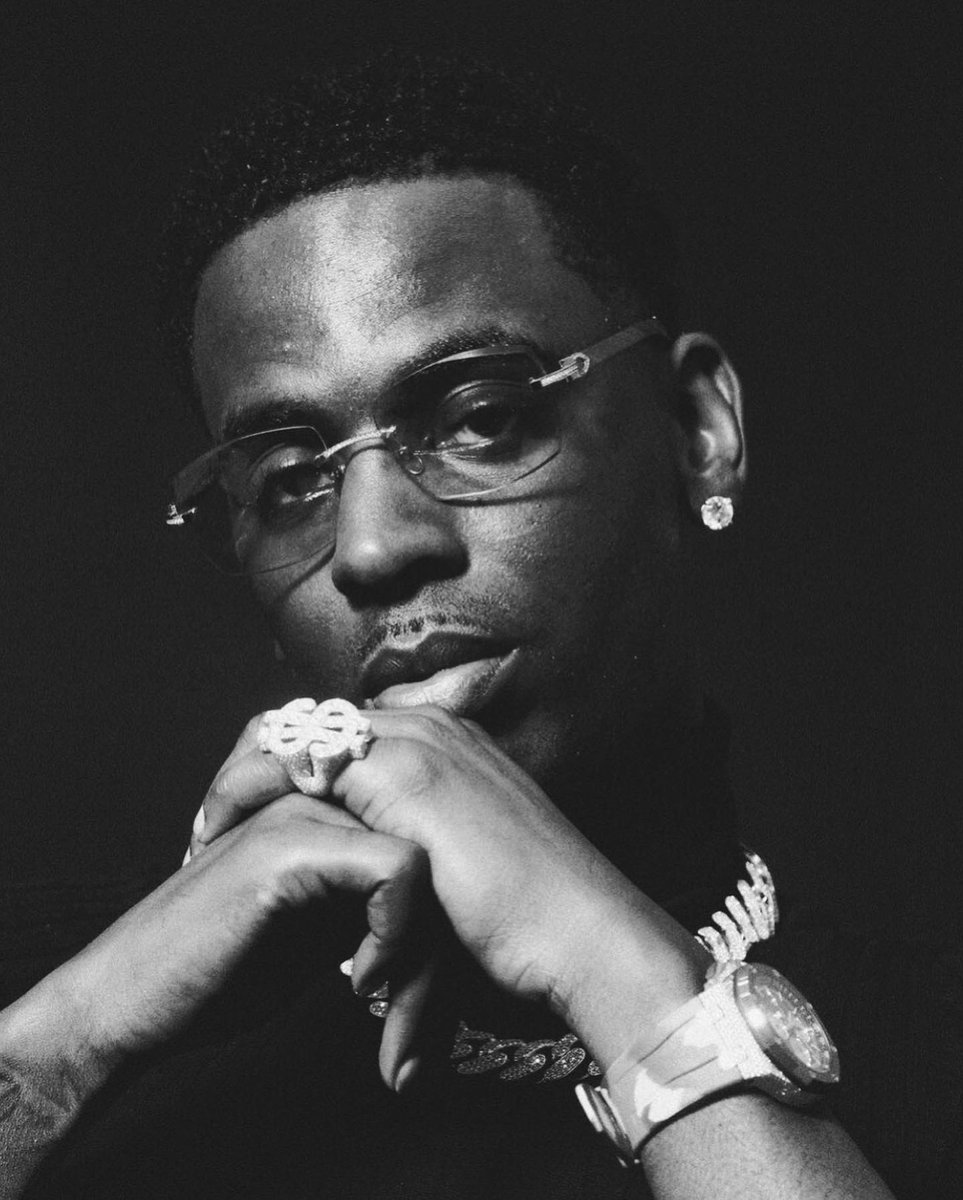 aurxs_'s tweet photo. always been a huge inspiration to myself and many others, prayers to your family, friends and PRE 🕊long live @youngdolph #paperrouteempire this shit sad bro wish it wasn’t true https://t.co/w3O4GfswRV