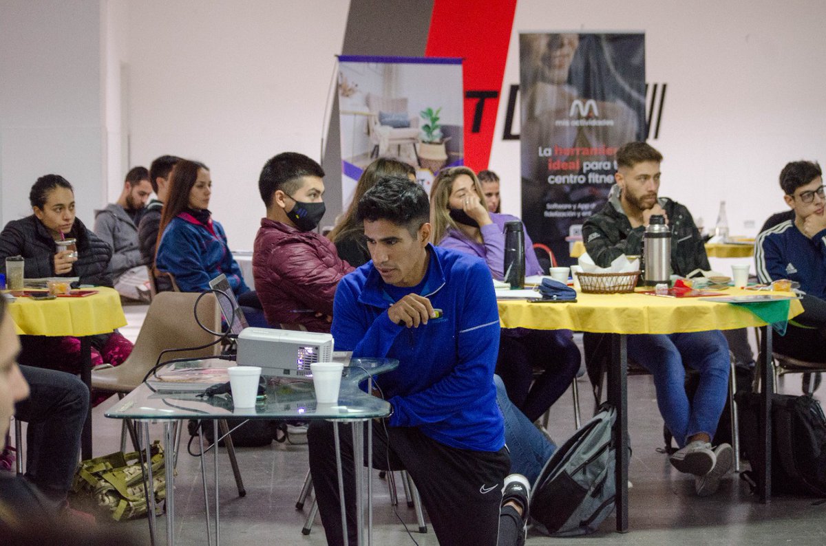 MercadoFitness's tweet photo. #MercadoFitness Presente en el Encuentro Córdoba Fitness que realizó la Cámara de Gimnasios de Córdoba el pasado sábado 6 de Noviembre. https://t.co/l0Ltr6mmMW