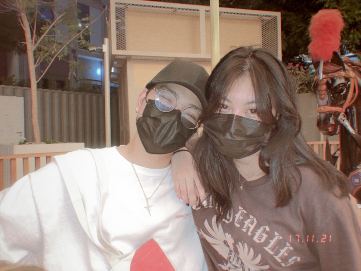 papiearl's tweet photo. u will always be my partner in everything <33 https://t.co/RHJqYZMhJL