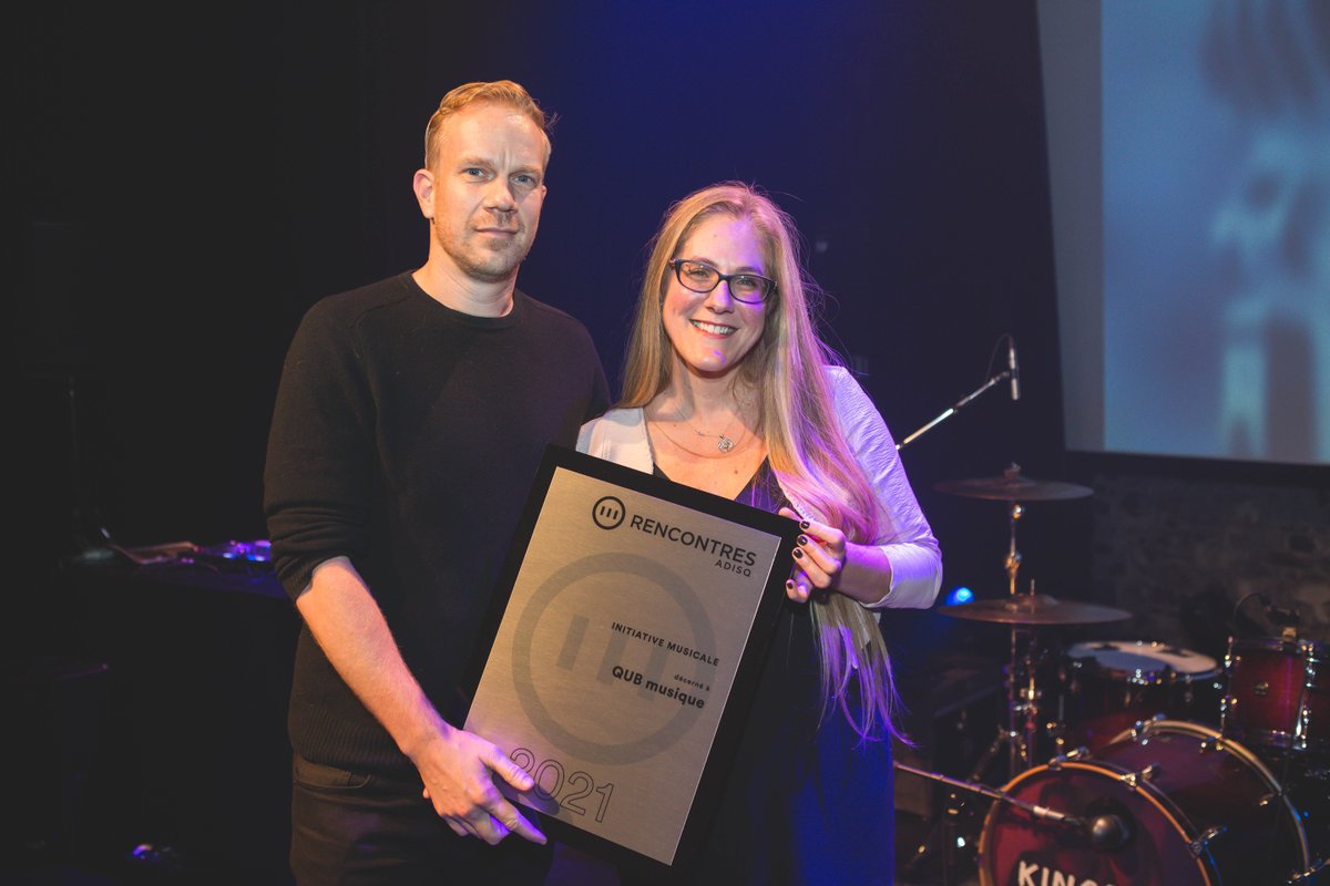 QUBmusique_ca's tweet photo. QUB musique a remporté le prix Initiative musicale décerné lors des Rencontres de l’@ADISQ_. Ce succès revient à nos fidèles abonnés qui font résonner les #artistesdici dans leur quotidien. Merci!

👉 https://t.co/e383IjJpny

#RencontresADISQ #musiquedici #culturedici #QUBmusique https://t.co/xfbhYVjlYZ