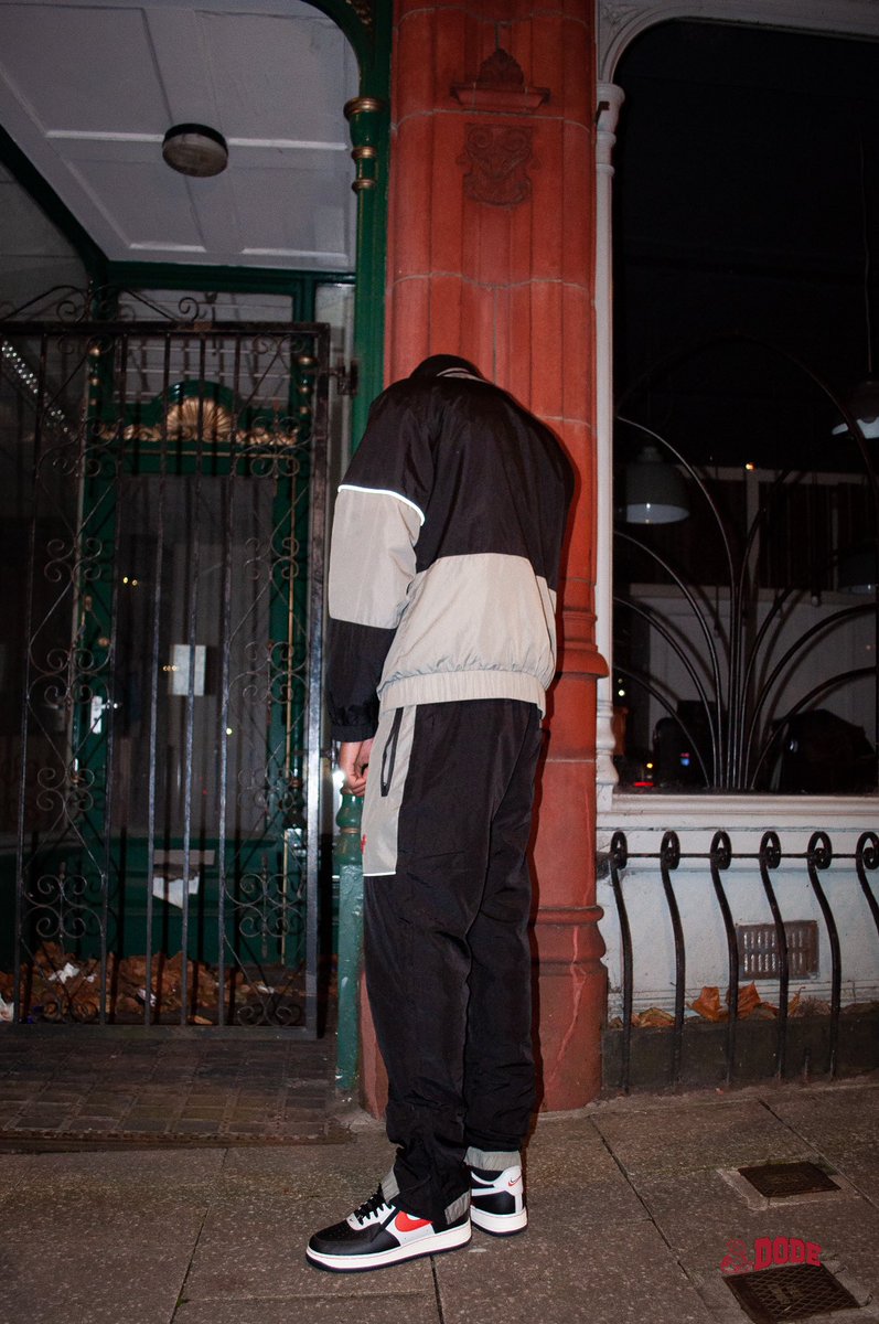dodeclothing's tweet photo. DROPS TOMORROW 7PM
https://t.co/lDWDT2Idy9 https://t.co/qkL0R5pHxE