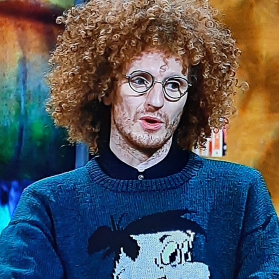 Stefan_Mani_'s tweet photo. Side show Bob Íslands, @BragiPall félagi minn hjá Sögur Útgáfa. Sko, svona eiga rithöfundar að líta út! https://t.co/uuig9Tjidk