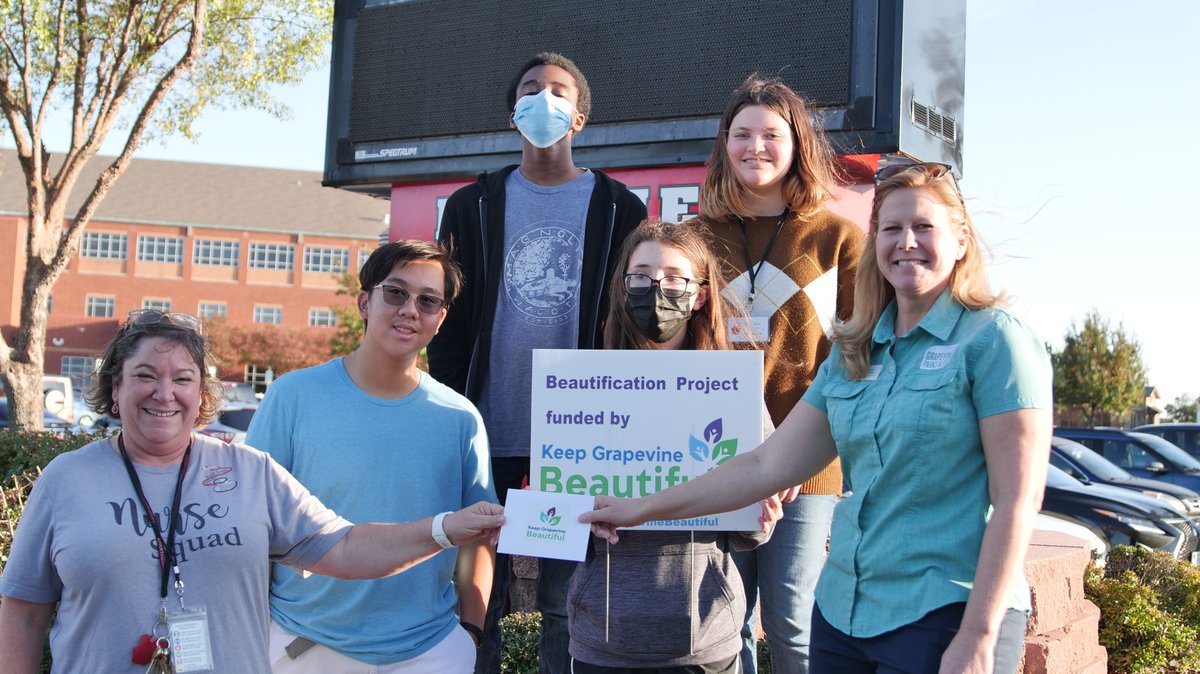 Recently, representatives from "Keep Grapevine Beautiful' presented a $1000 grant to the Colleyville Heritage Campus Beautification Club to assist them in their continued efforts to beautify the <a href="/CHPantherPride/">Colleyville Heritage</a>  Campus.