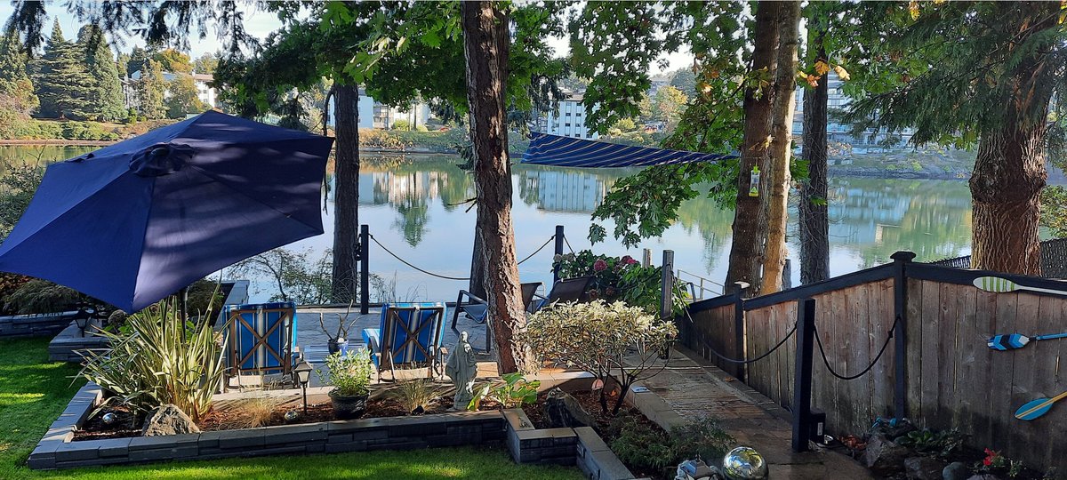 VicWaterfront's tweet photo. Yes we're still available for viewing! Perfect Victoria BC waterfront home living. No Strata Fees!! #Comox #Parksville #nanaimo https://t.co/omhsecSQaE