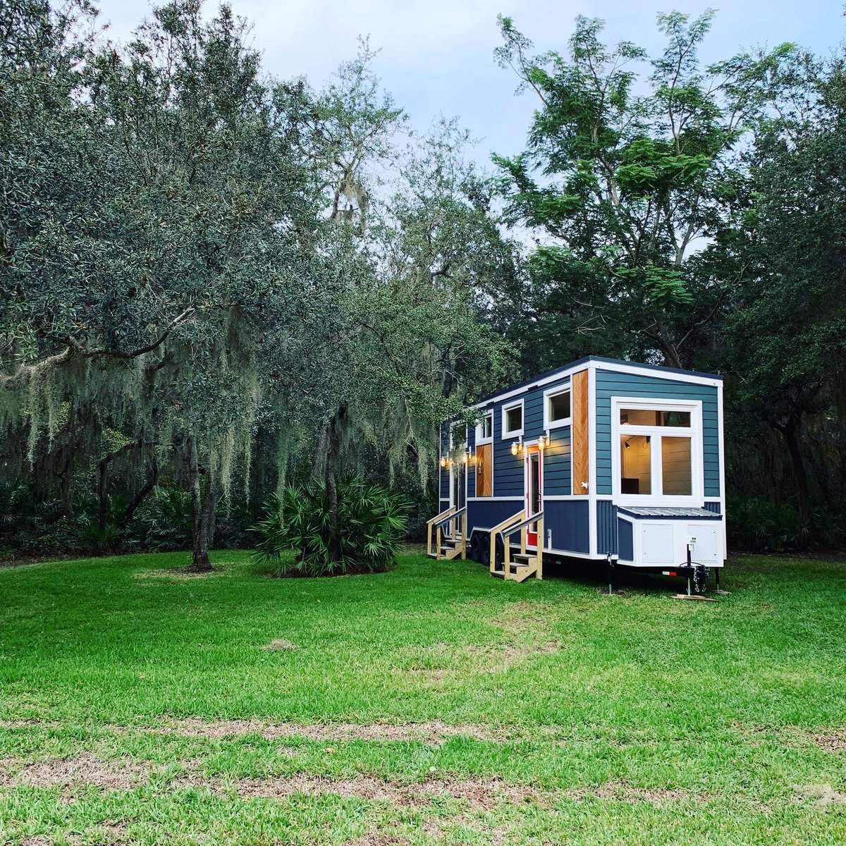 Movable_Roots's tweet photo. Thinking about taking the leap into tiny living? What is stopping you in 2022? Contact us today about how to get on our custom #tinyhomeonwheels or #parkmodel build schedule for 2022, which is filling up fast!
#custom #design #builders https://t.co/0lpseyfBqW