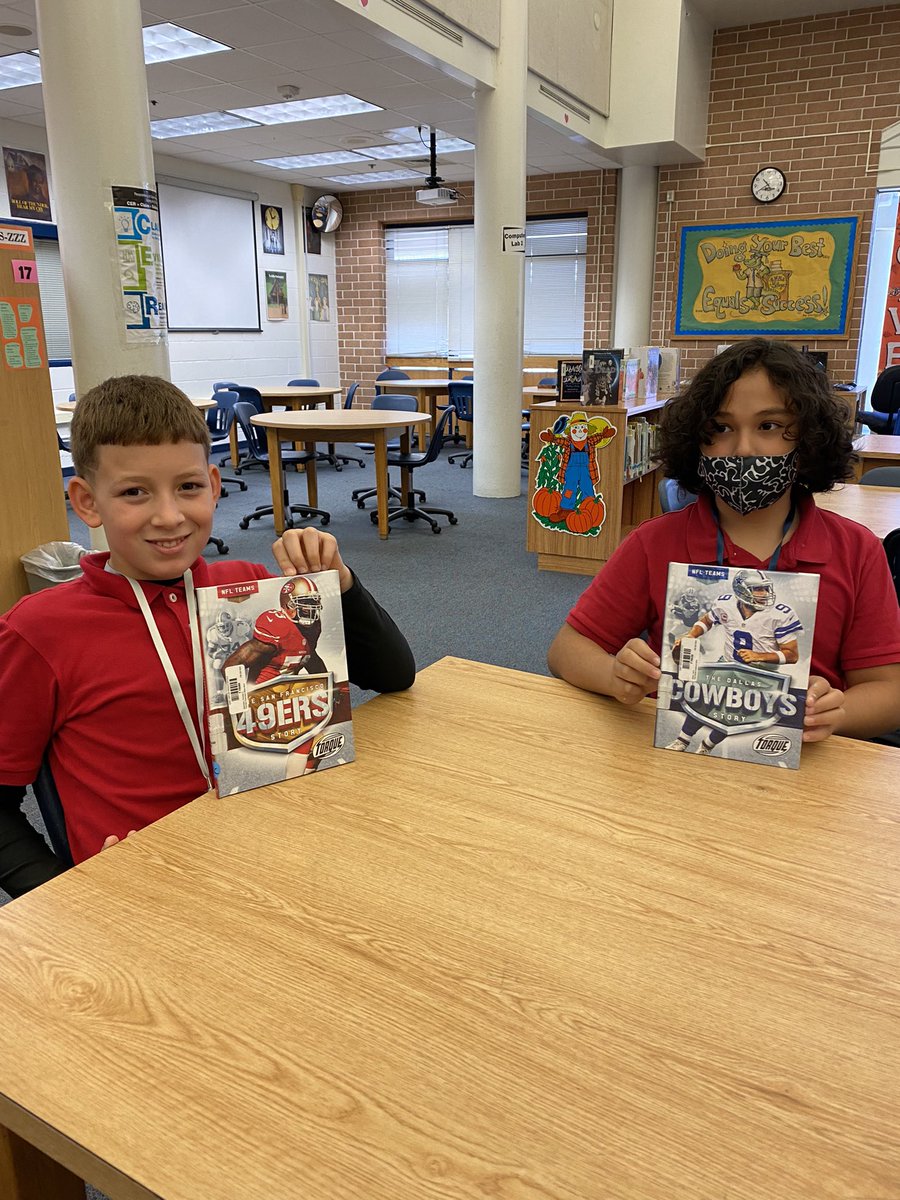 emedia21's tweet photo. Their favorite NFL teams Touchdown Star Readers! Thank you for your support!@SuncoastCU @Champs4Learning #Champs4learning @BrainstormLibra @ENMGators https://t.co/msa1Ukvj2Z