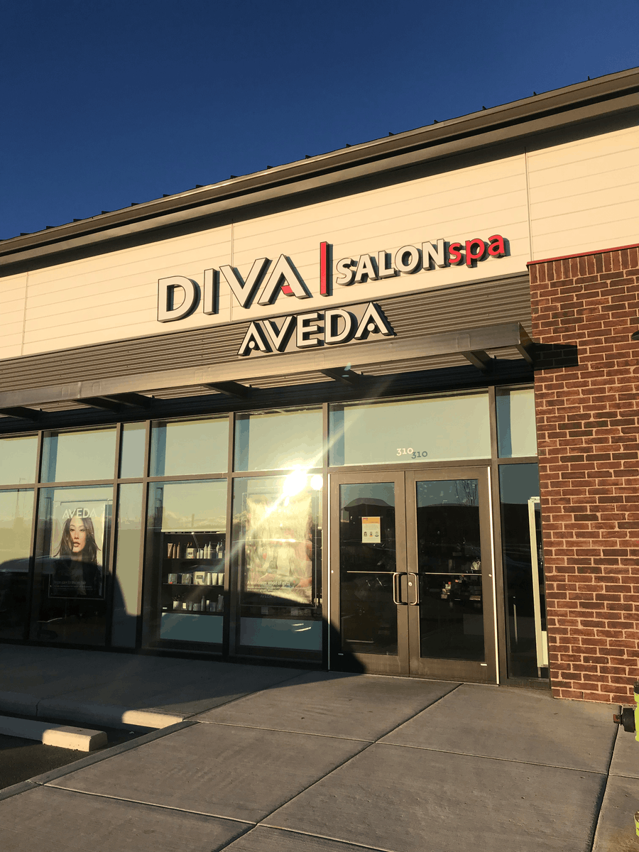 LegacyCalgary's tweet photo. Remember to pamper yourself! 
Take some time away from your busy day-to-day by visiting some of #LegacyYYC’s best beauty spots! Find Fabutan, Diva Salon, and Iris Nail Salon all in Township Square in the heart of Legacy! https://t.co/G9wjaEknYC