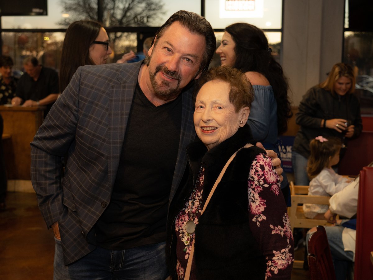 Team Patrick for McKinney would like to thank everyone who attended the campaign kick-off event. A special thank you to Doc, owner of Brother’s Pizza, for hosting the party! 

#patrickformckinney #citycouncilatlarge #vote #mckinneytx #grateful