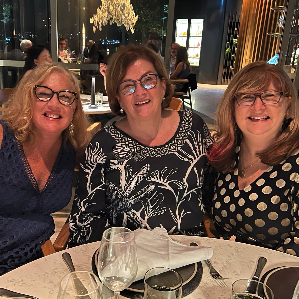 JennyPearse1's tweet photo. Pinch me moment when you finally get to catch up with colleagues, clients but first and foremost friends! So much respect for these two lovely ladies, for all they have achieved and all they continue to give to the advice community. 💜🙏
#jenesisgems #dinnerout #womeninadvice https://t.co/HR07qmv94f