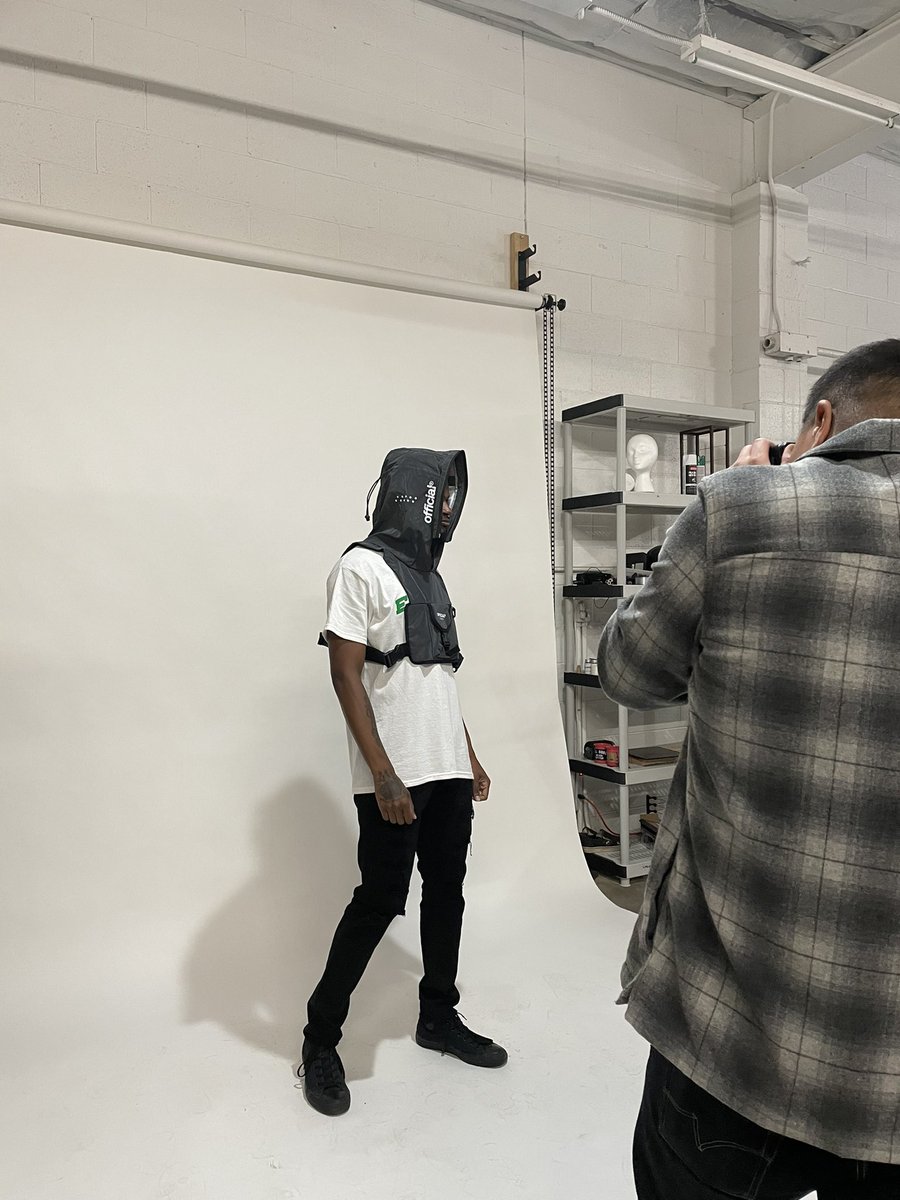 Official Crown of Laurel tweet media