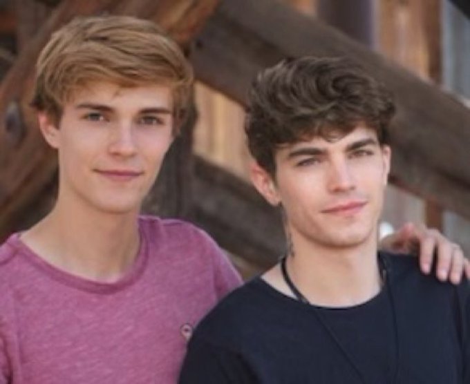 Hey you! Watch us live now ➡️https://t.co/3knI0kdfmk 😈 https://t.co/QxGYLYOOMx<a href="/tag/livenow"class="tags"><span>#livenow</span></a>