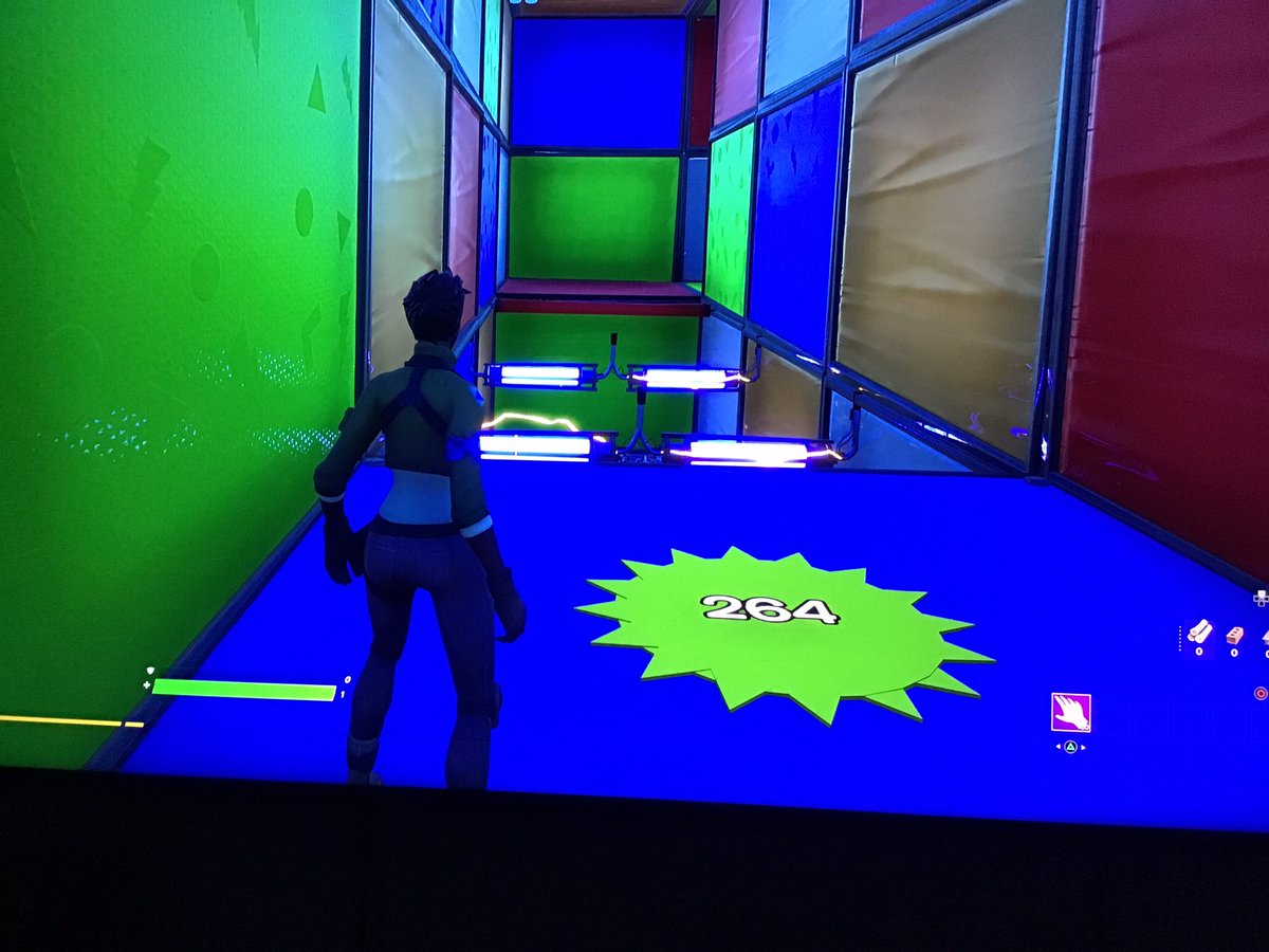 Reynel16936714's tweet photo. @kinoah2_ @tristysnow Pls fix this jump https://t.co/s5Vi91GNvL