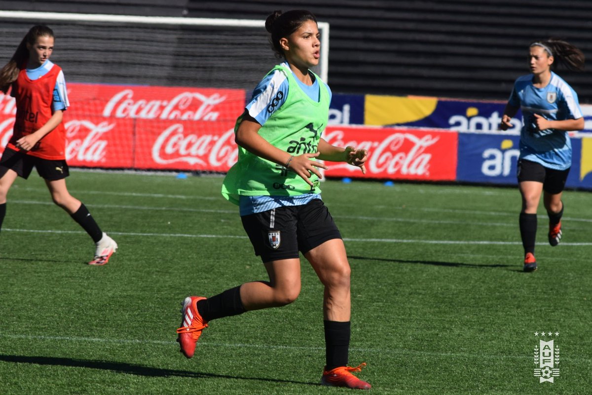 AUFfemenino's tweet photo. 🇺🇾 #Sub17 La selección cerró un nuevo microciclo de preparación.

🔜 Objetivo Sudamericano de marzo 2022. https://t.co/Obo8WzXvtA