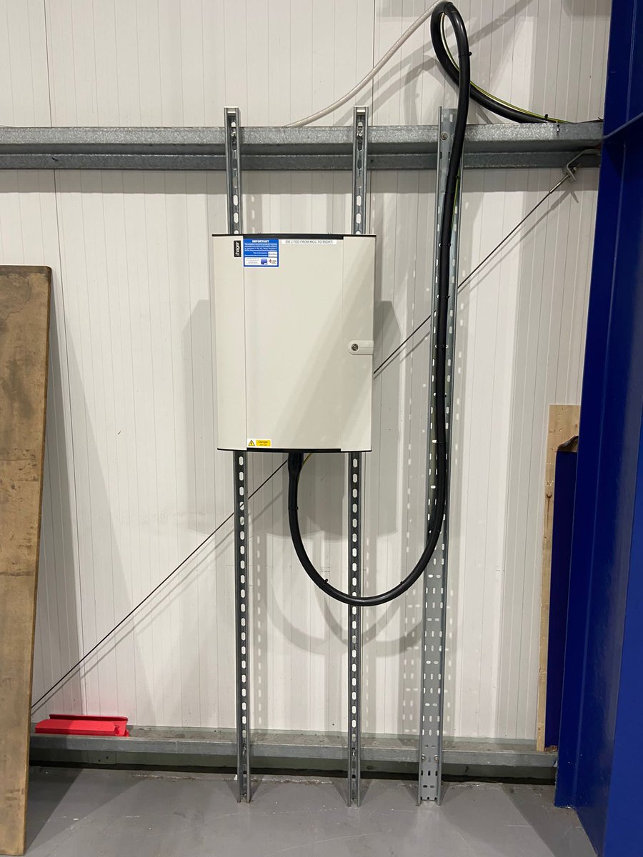 maguire_jamie's tweet photo. @hageruk install coming along nicely still to tidy it up and finish off but always a pleasure using hager gear ๐ https://t.co/tSwlv7EmCI