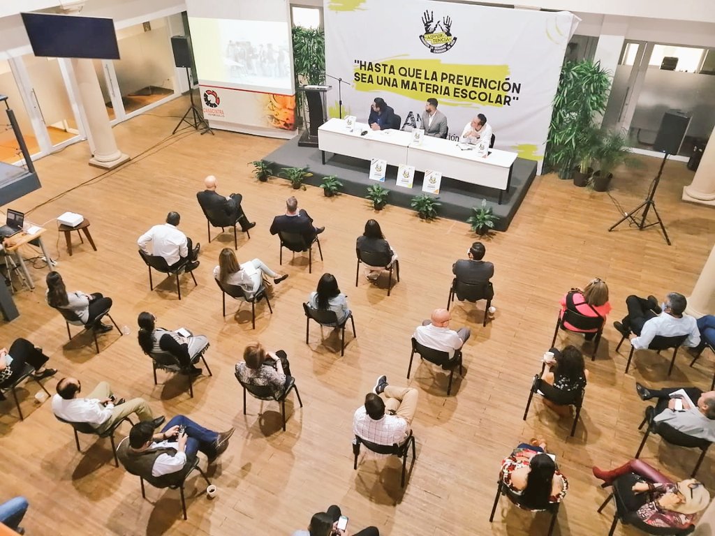 AmoryConviccion's tweet photo. Gracias a los compañeros aliados que nos han acompañado desde nuestros inicios.
"Hasta que la prevención sea una materia escolar"
@eldaamolina @elalbertomedina @LourdesLugo @EdgarSallard @elmemonoriega @SoledadDurazo @rquirrin @PaulinaOcanaE @AcunaMendez @zavala_fco @LillyTellez https://t.co/LRJaQJrwBz