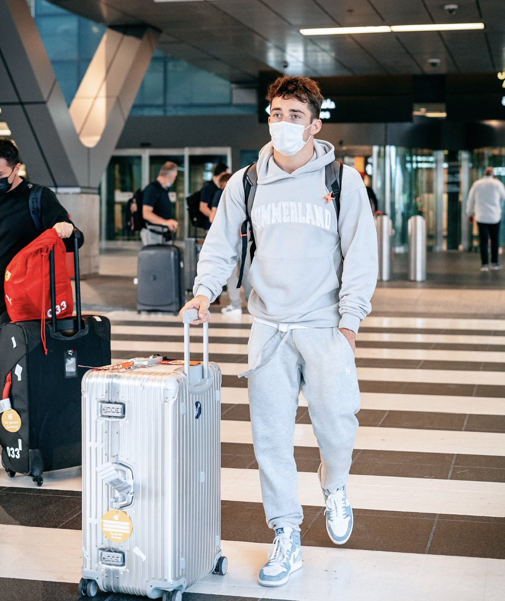 QatarGrandPrix's tweet photo. The drivers are arriving in Doha!! 🇶🇦 

#QatarGP #CharlesLeclerc #YukiTsunoda @Charles_Leclerc @yukitsunoda07 https://t.co/ZILqnbAvpU