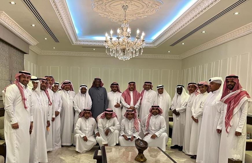 سعدت هذه الليله بتكريم الاستاذ احمد عيد واعضاء الاتحاد  ونخبه من نجوم الماضي الجميل