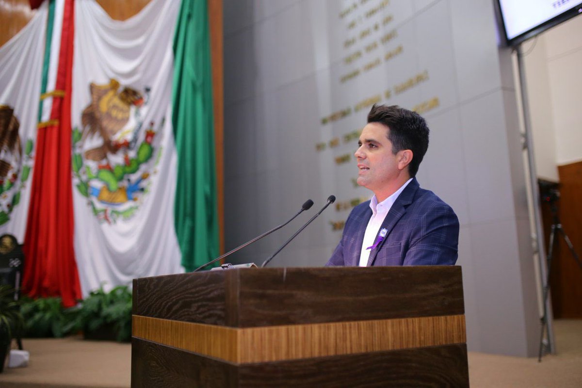 LuisCantuMx's tweet photo. Es inadmisible que los Diputados Federales de Morena de Tamaulipas aprueben ciegamente el Presupuesto de Egresos de la Federación, ya que éste implica severos recortes a la educación, salud, seguridad, campo y otros ámbitos que deben ser reforzados. + https://t.co/yenE3V3oXX