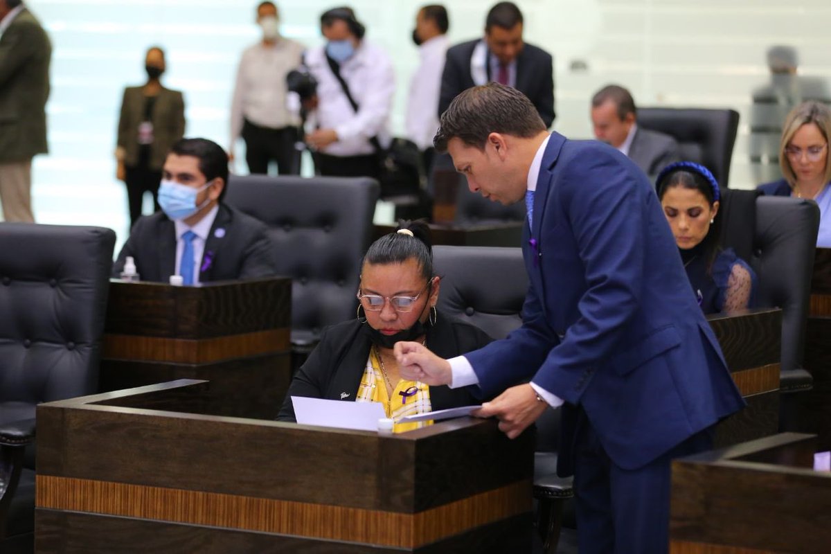 LuisCantuMx's tweet photo. Es inadmisible que los Diputados Federales de Morena de Tamaulipas aprueben ciegamente el Presupuesto de Egresos de la Federación, ya que éste implica severos recortes a la educación, salud, seguridad, campo y otros ámbitos que deben ser reforzados. + https://t.co/yenE3V3oXX