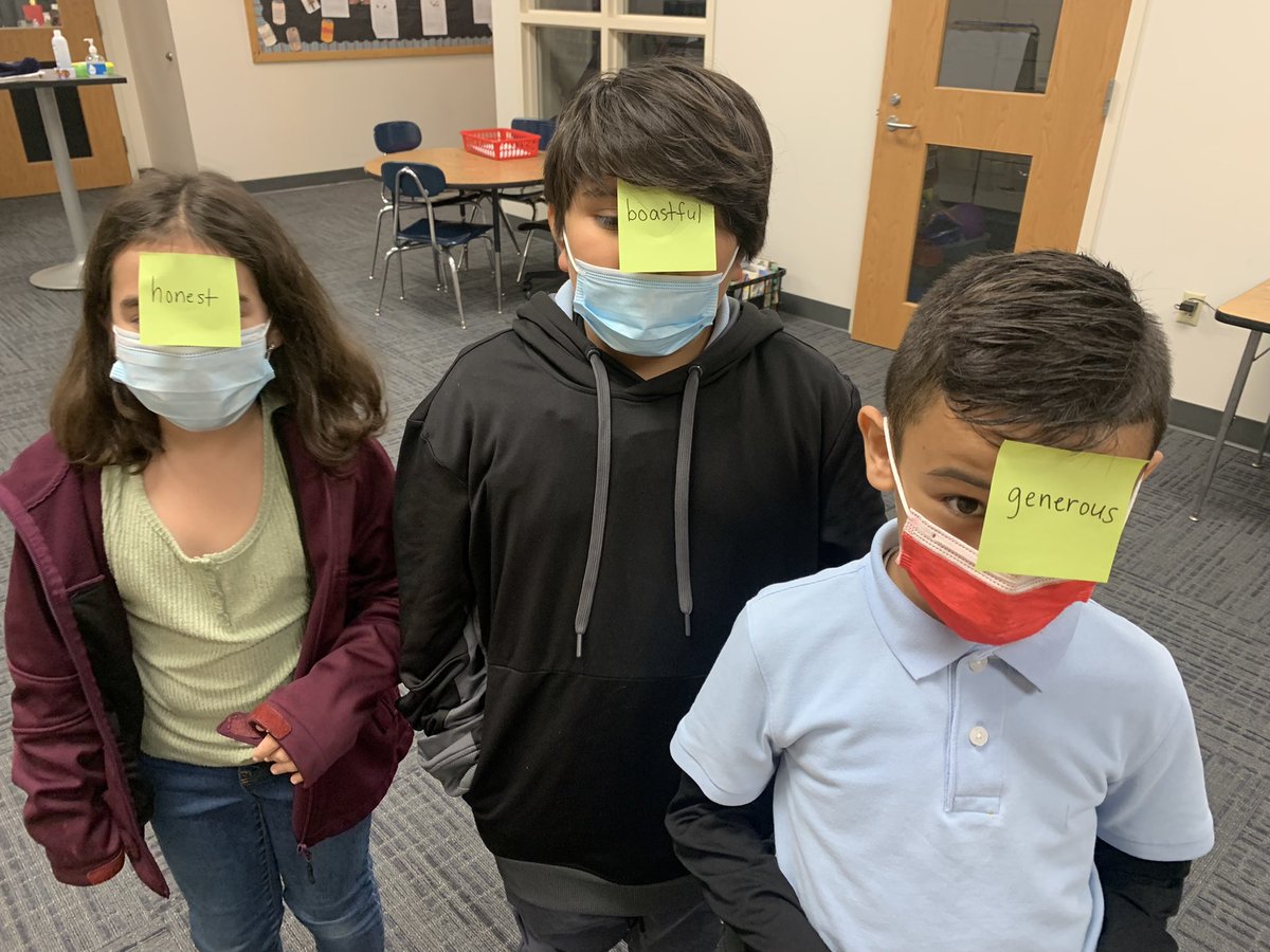 Character traits and sticky notes make for a fun game of Heads Up! <a href="/MSDWarrenEL/">MSD Warren EL</a>