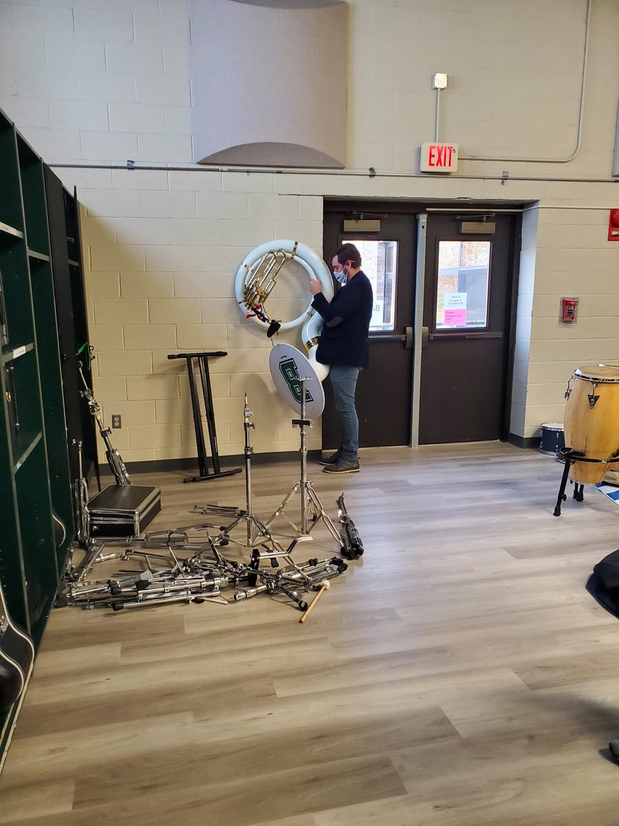 DrKoz_physics's tweet photo. Working with @BCSD_mrsanyshyn and Ms. Perdicho to help the music department hang their sousaphones. Need to take a few more measurements but we're ready to start mocking up our design. #brewsterscience https://t.co/ze7FNZZgvW