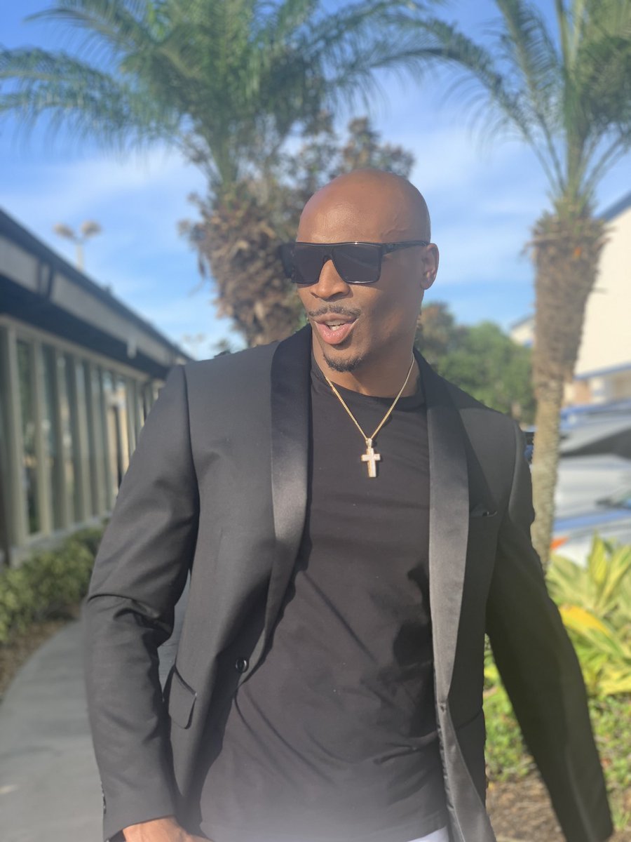 MauricePrice17's tweet photo. I’m still here Twitter. Don’t worry 😎 https://t.co/nxekn2Gj2O