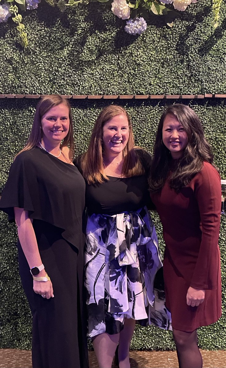 ErinRoseSuth's tweet photo. What a great two days. From celebrating @AnneFinucane’s Humanitarian Award with @TheIrelandFunds, to bringing some of our #Boston teammates back to the office today - it’s been a whirlwind and I wouldn’t change a thing. Special thanks to the @BostonSymphony for joining us. 🎶 https://t.co/AYmhCR9PIC