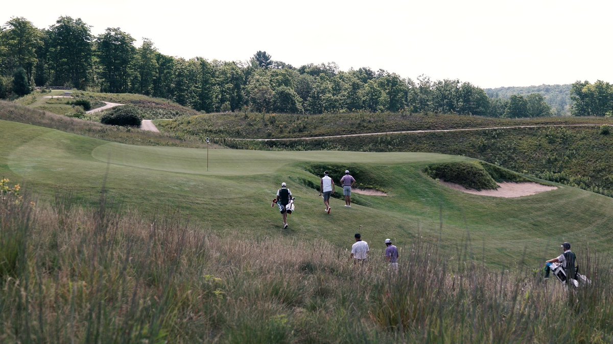 NoLayingUp's tweet photo. Tourist Sauce, Episode 5: Kingsley

Mike DeVries shows us around one of the true Crown Jewels of Michigan. 

Plus, @DJPie vs. Soly in the first loser leaves town match. 

9 PM ET. Presented by @PreProGolf. 

YouTube Premiere Link: https://t.co/Gl12iRQjfX https://t.co/vQjBwGn6jR