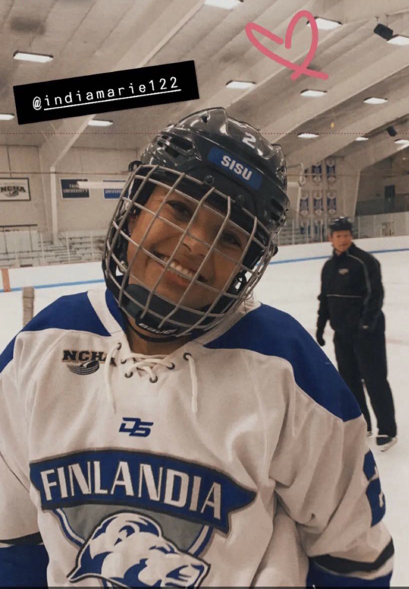 finlandiaWpuck's tweet photo. Meet one of our favorite vets #2 @IndiaMarie3 
Go to karaoke song: Anything by Beyoncé
Celeb crush: Tyler seguin 
Pet peeve: getting interrupted 
Favorite drill: 7 touch
Weirdest purchase: “I don’t remember purchasing things” https://t.co/QFuMAPvEes