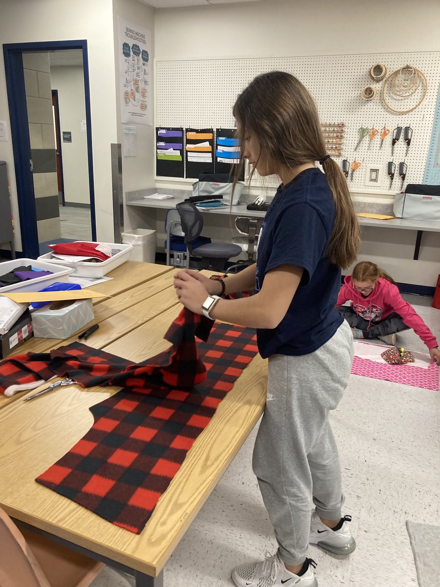 SCMS466MKough's tweet photo. @SCMS466 it looks like red Buffalo plaid is de rigeur for this semester’s sewing students!  Can’t wait to see all these pj pants and hoodies! https://t.co/G5NQ5i7Bh2