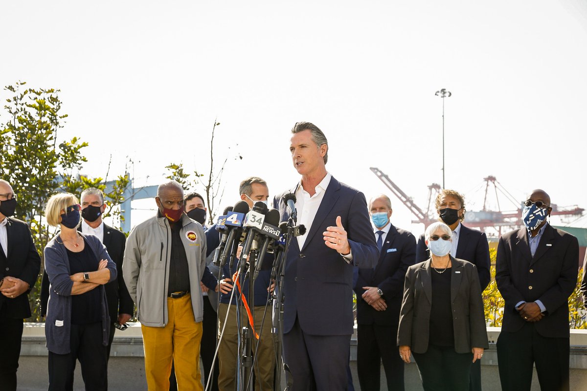 portoflongbeach's tweet photo. Thank you, @CAGovernor, John Pocari @LongBeachMayor, @MayorOfLA &amp; ILWU Leaders and many other officials for visiting #POLB. In the San Pedro Bay, we move 40% of the nation's waterborne cargo, cargo bound for every congressional district. (1/2) https://t.co/nOBc6eYyeH