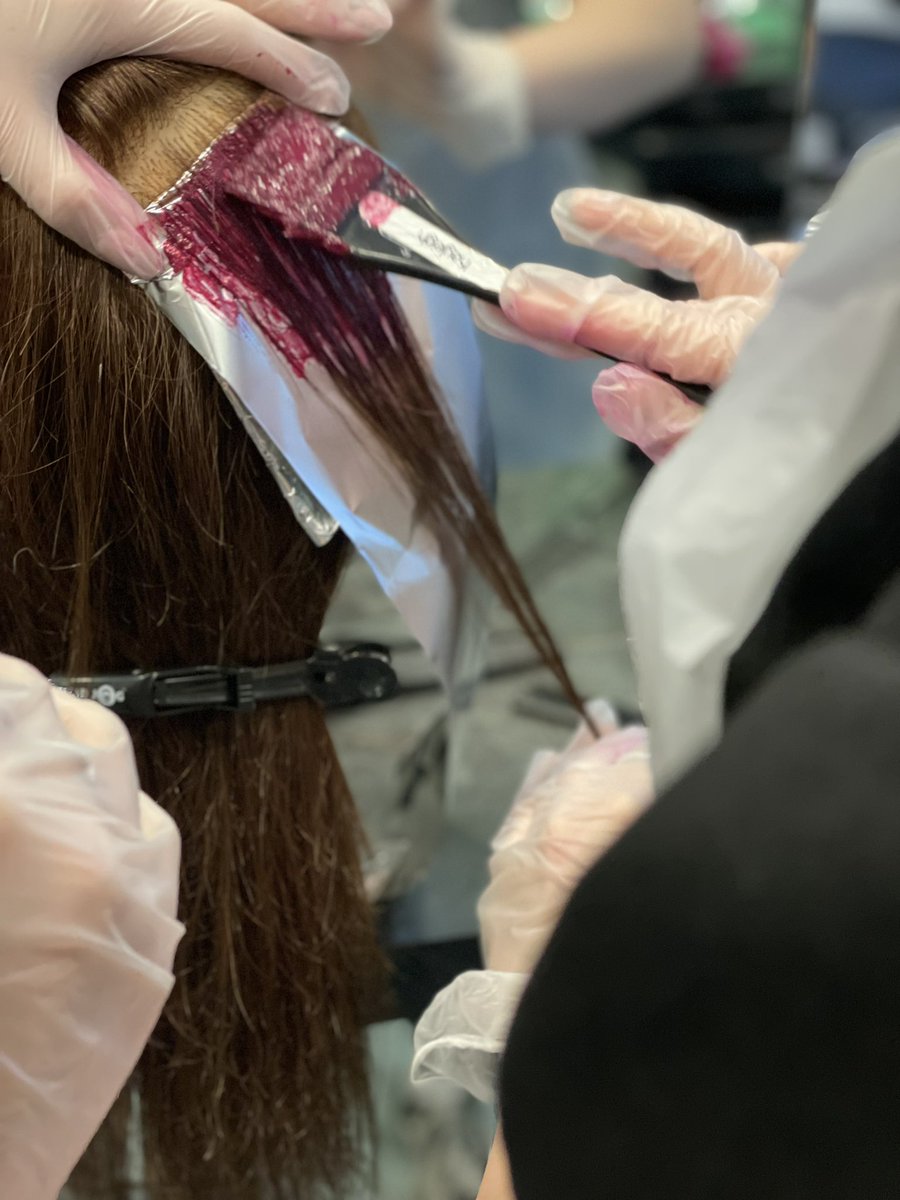 annepickering's tweet photo. A colour session this morning working creatively, professionally and timely. #hairdressing.#work ready #creativecolour @CheshireCollSW https://t.co/4piT0hWwCX