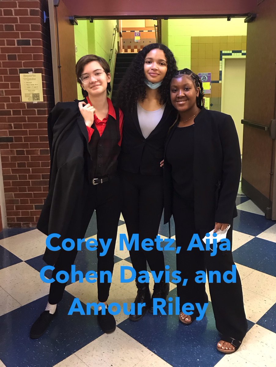 SCpiratedeca's tweet photo. So proud of the many SCHS students who showed up today ready to Take Care of Business!! #DECAready #SCHSDECAspiritweek https://t.co/p2dta8zPYg