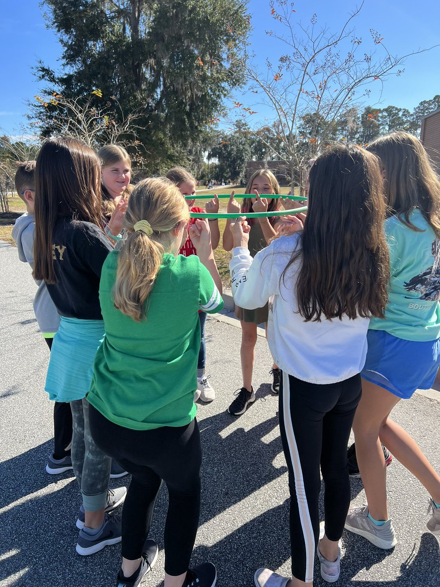 MrsNellyGWC's tweet photo. Introducing @McAllister_ES’s Wildcat Welcome Crew! 👋🏼🖤💛🐯 Our first meeting was all about team norms and teamwork! Excited to serve with these young leaders! 🤗 #MESbeta #elementarybeta #mesrocks #mesisourhappyplace #studentleadership https://t.co/dTiri1CYBp