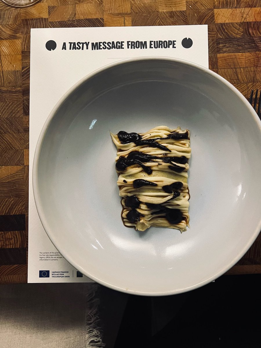 NDC_ie's tweet photo. We were delighted to partner with renowned Irish chef @CuanGreene who curated and prepared a tasting menu using Irish &amp; European cheeses for a special dinner in The Fumbally Café this evening #TheCheeseCourse #atastymessagefromEurope 🇪🇺 #CheeseYourWay https://t.co/2EhI2yiaMK