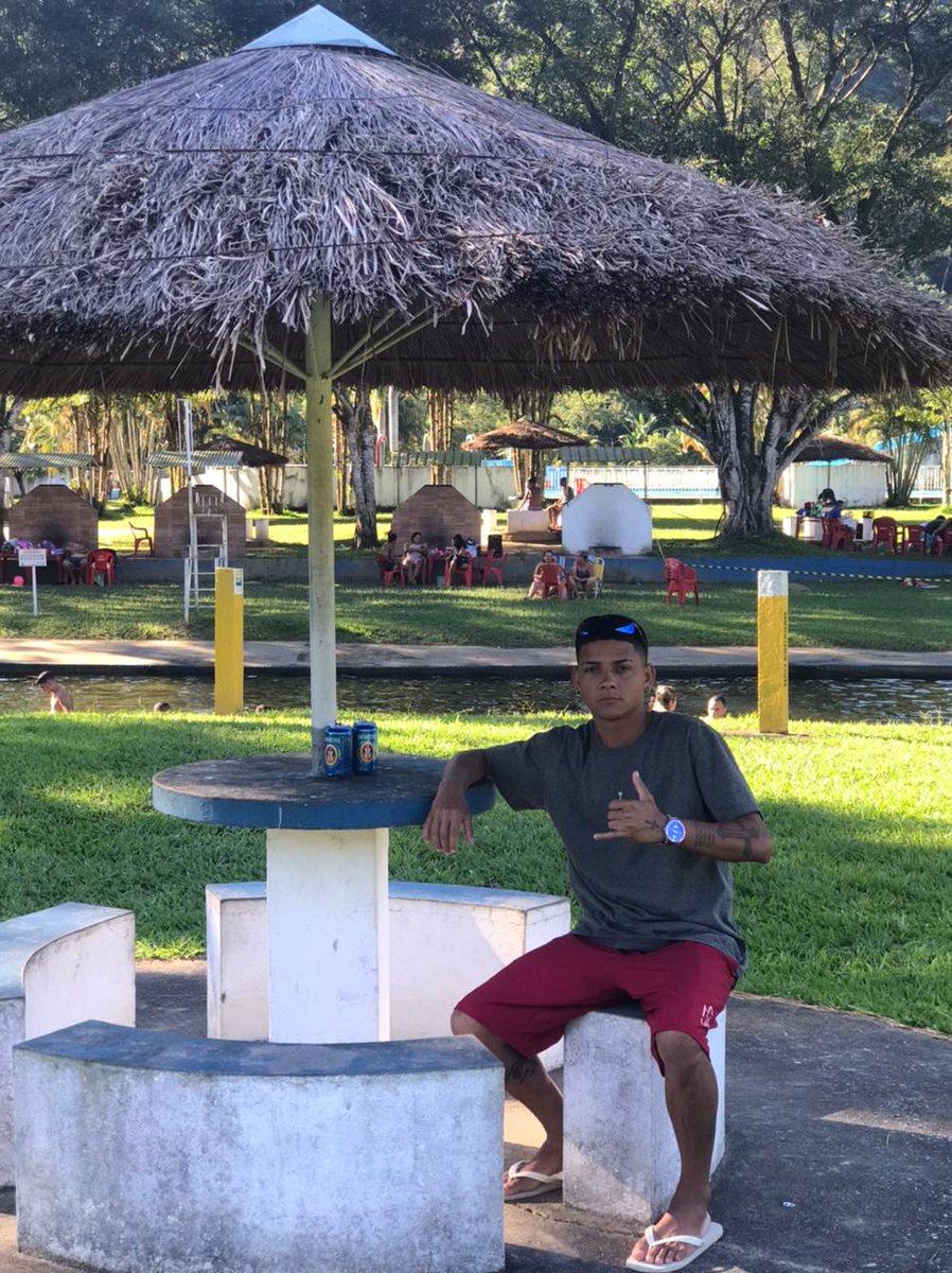 Vincius56348698's tweet photo. Feliz ! https://t.co/huNFRqtOpA